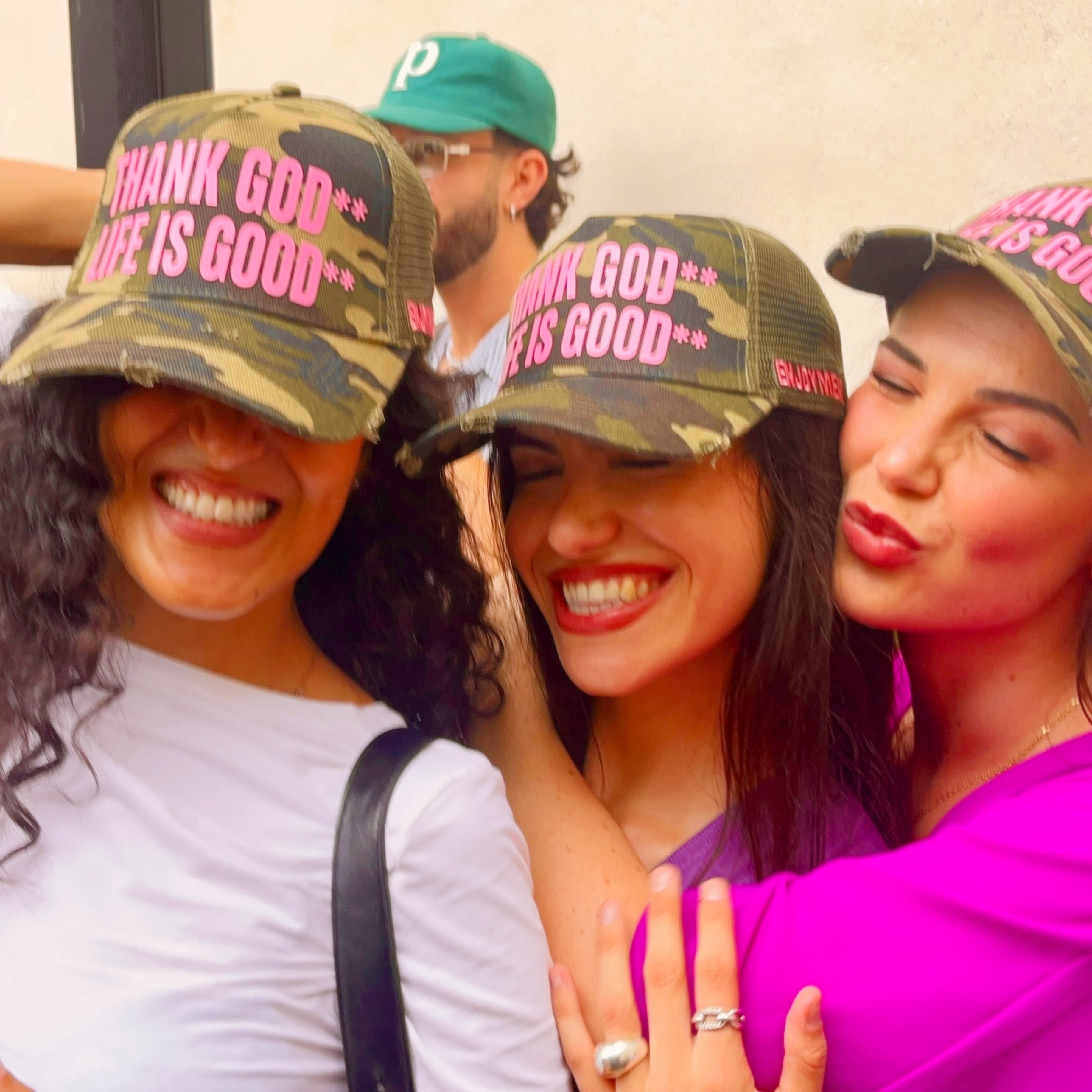 PRÉCOMMANDE - THANK GOD TRUCKER
